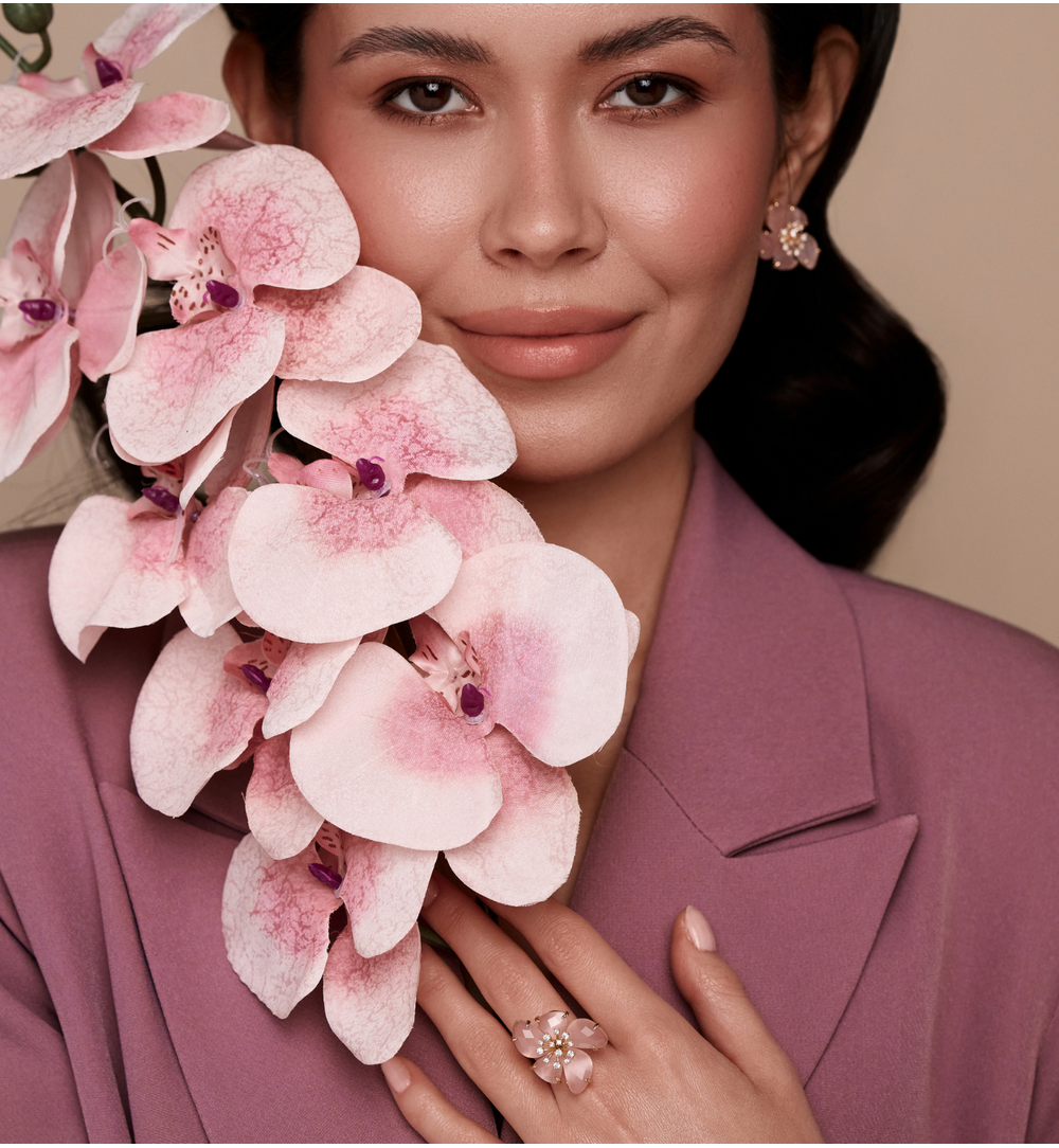 Pierścionek z różowym kwiatem PSS0180