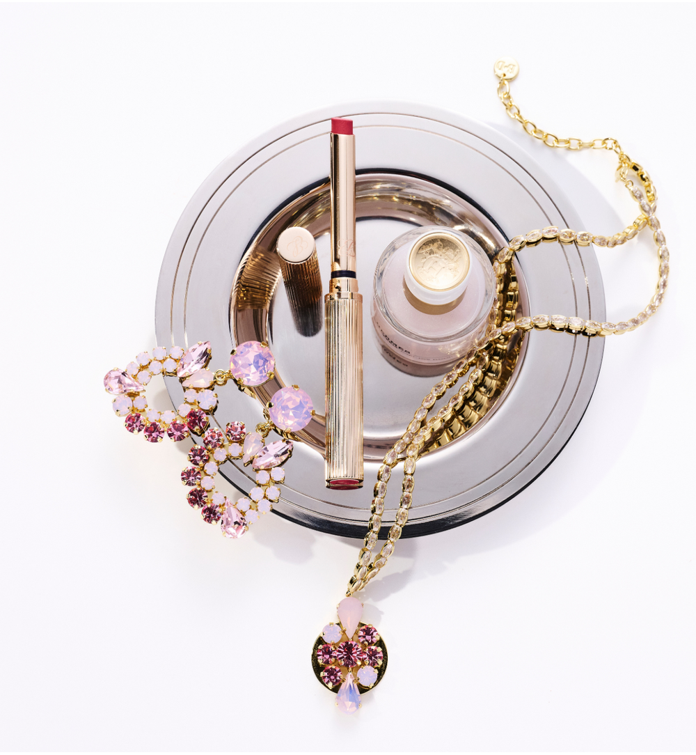 Naszyjnik z kryształową zawieszką w odcieniach różu NS0399