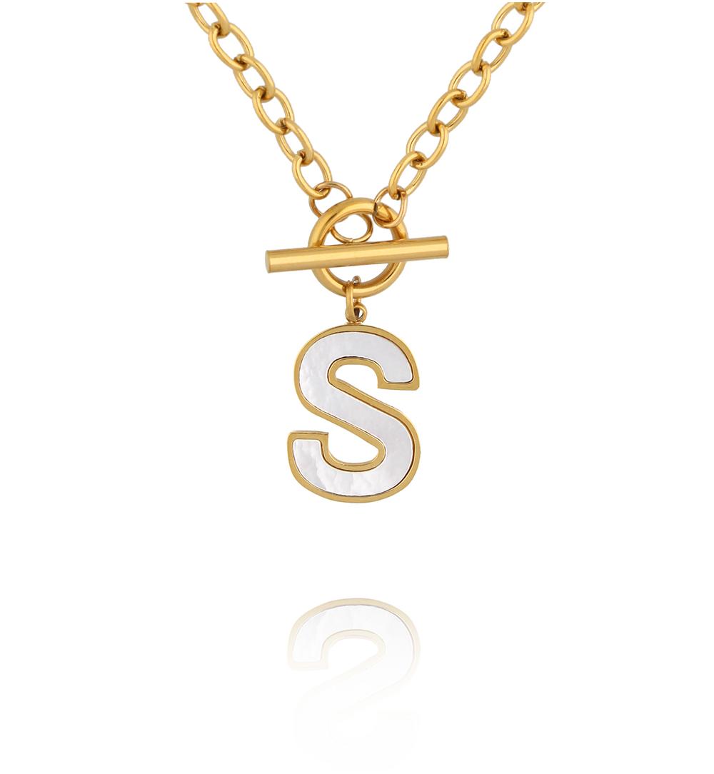Naszyjnik z literą S i zapięciem toggle NSY0868