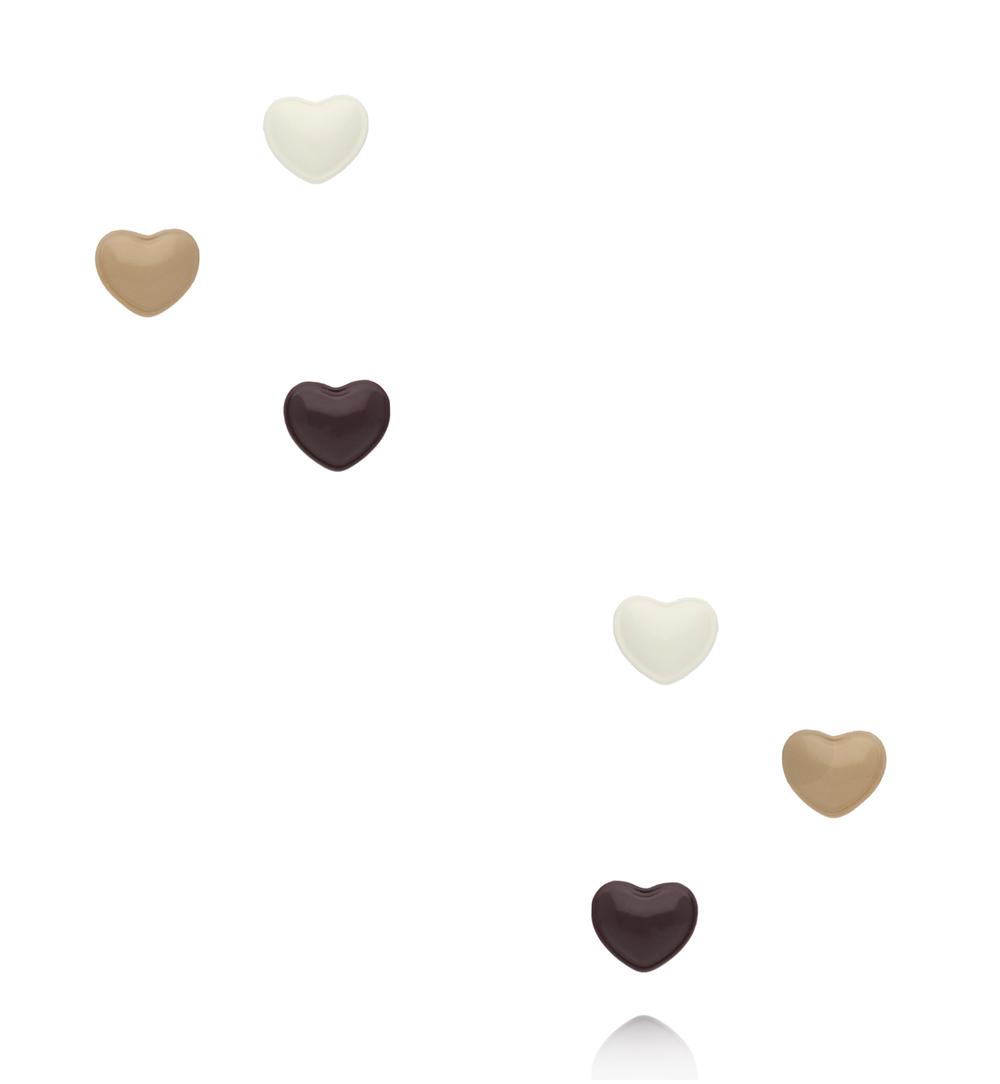 Zestaw kolczyków serca w naturalnych odcieniach KMB0048