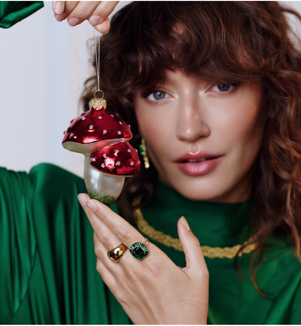 Pierścionek z zielonymi kryształkami PSS0183