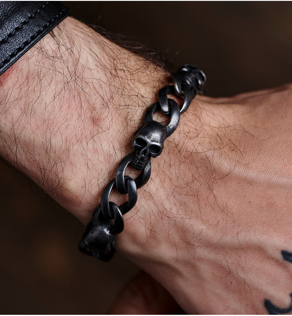 Bransoletka męska stalowy łańcuch z czaszkami Leif BMITC0666