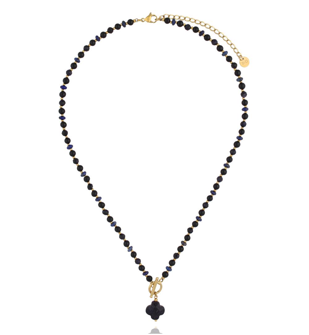 Naszyjnik z Nocy Kairu i czarnych kamieni z zawieszką koniczynki NPA1623