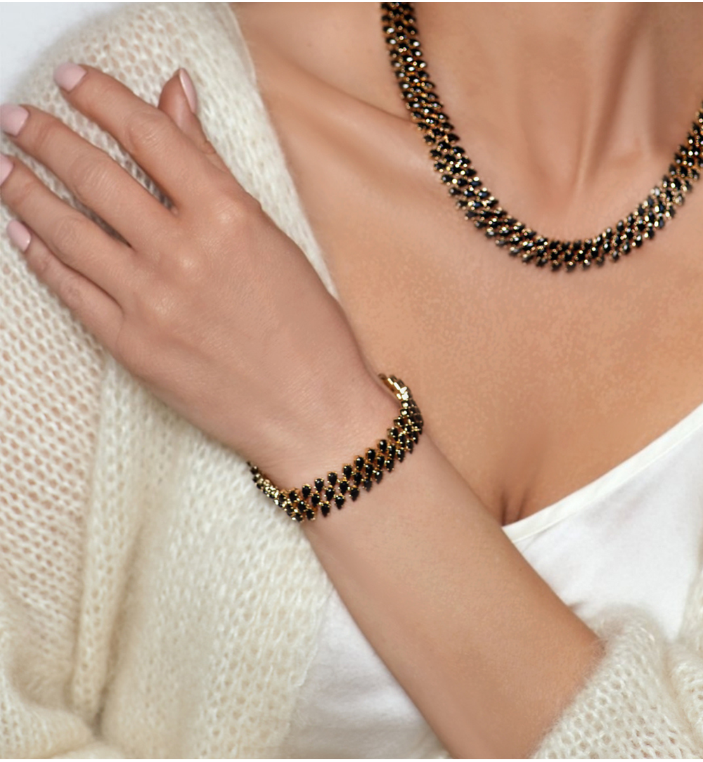 Naszyjnik z kryształami czarnymi Truly NS0061