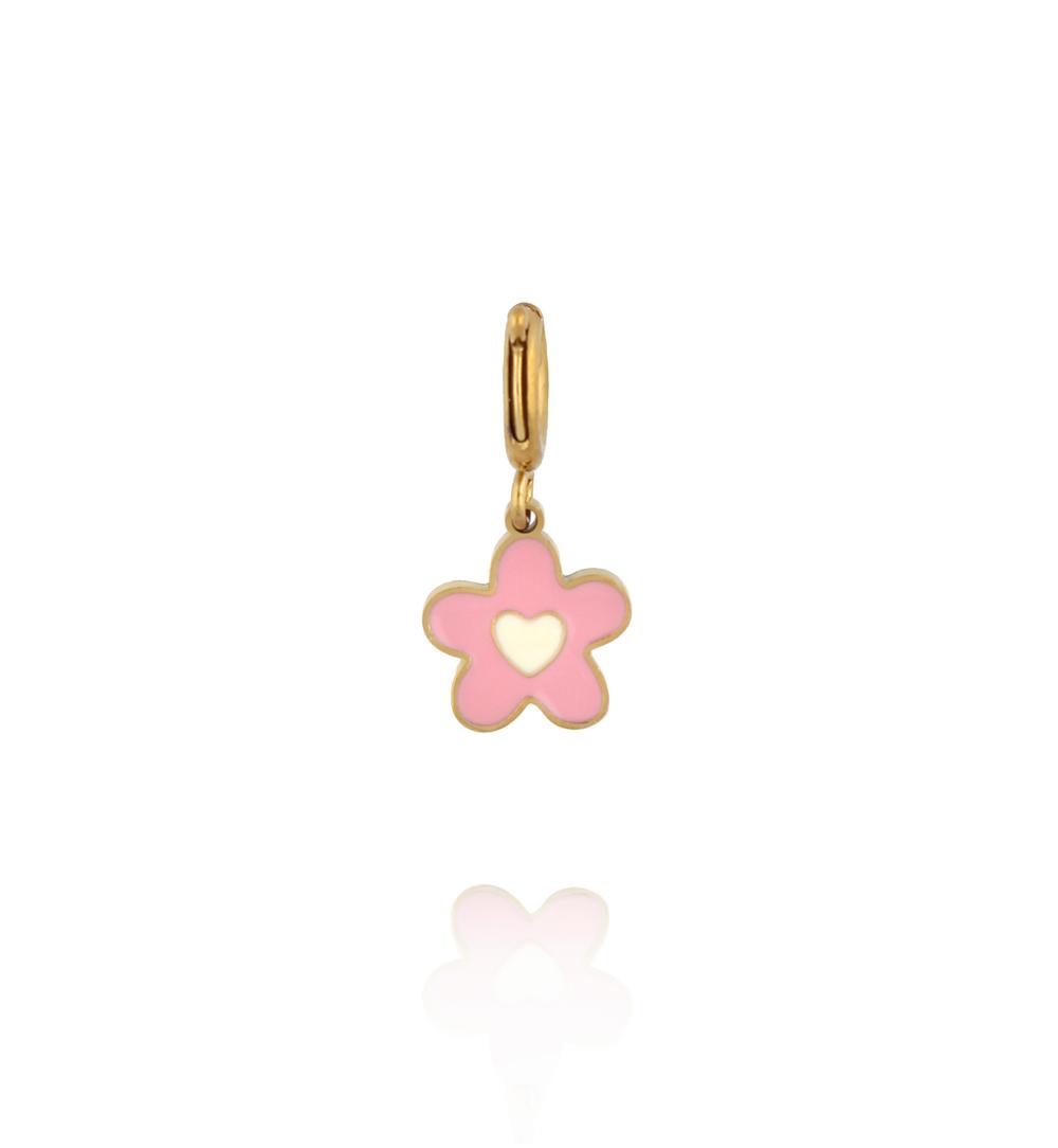 Charms kwiatek z różową emalią i białym serduszkiem CHA0233