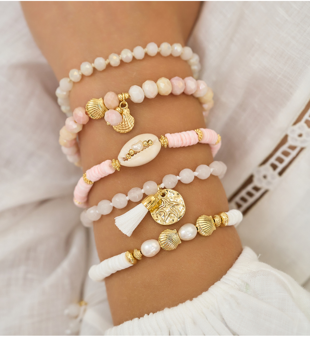 Bransoletka z białymi muszlami i perłami Pearl and Shell BSH0132