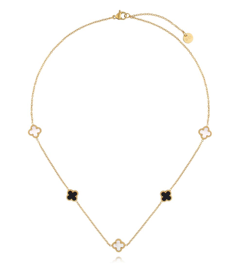 Naszyjnik z białymi i czarnymi koniczynkami NSY0804