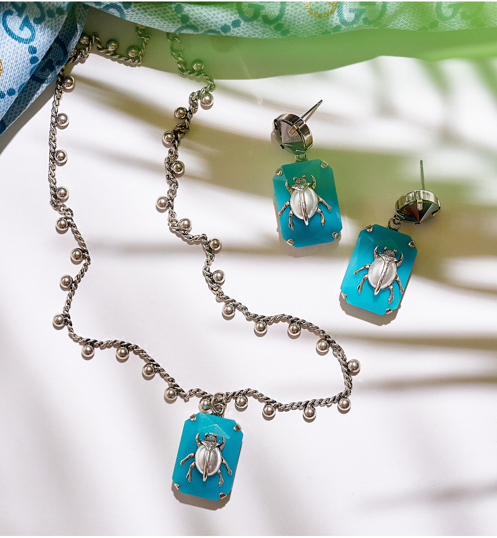 Naszyjnik niebieski z żukiem Siyo NJO0002