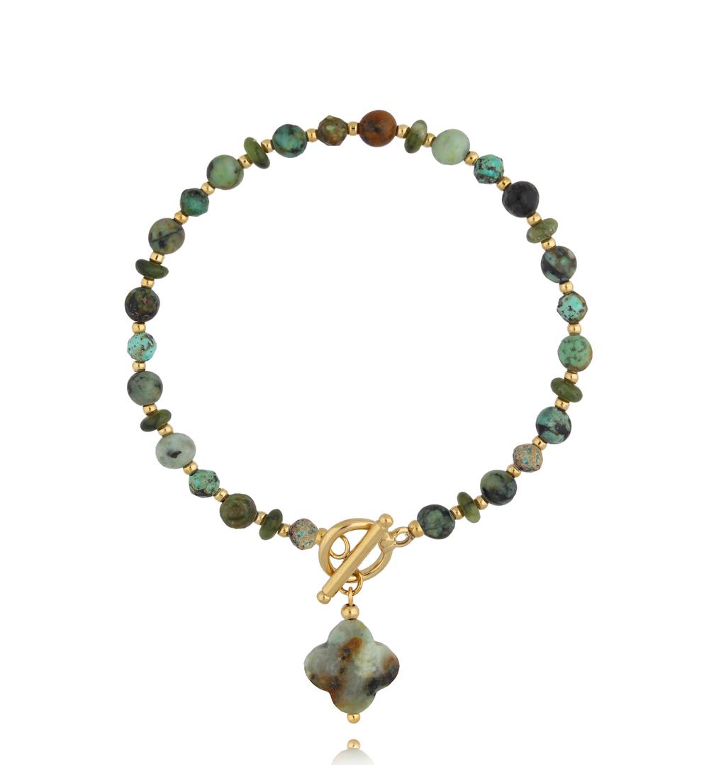 Bransoletka z turkusami z koniczynką i złotym zapięciem BPA0645