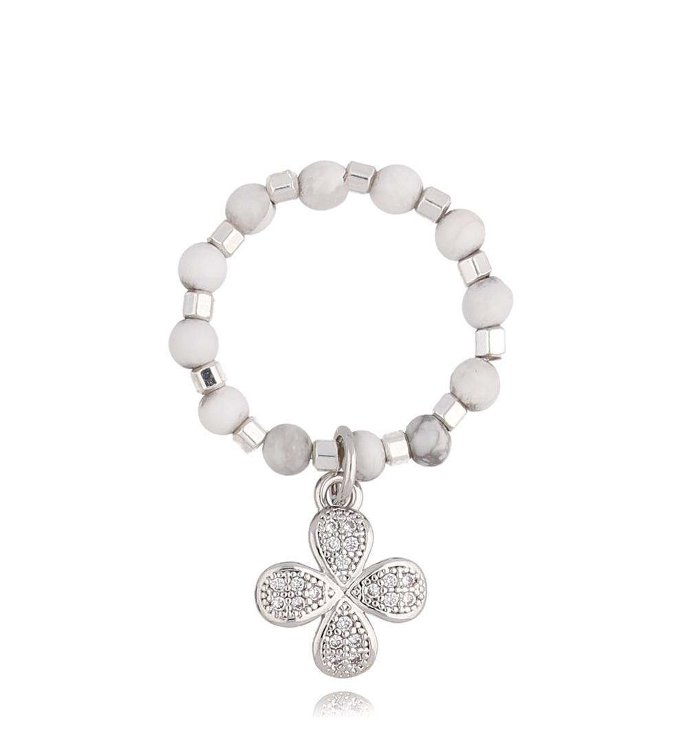 Pierścionek z howlitami i koniczynką PSC0197