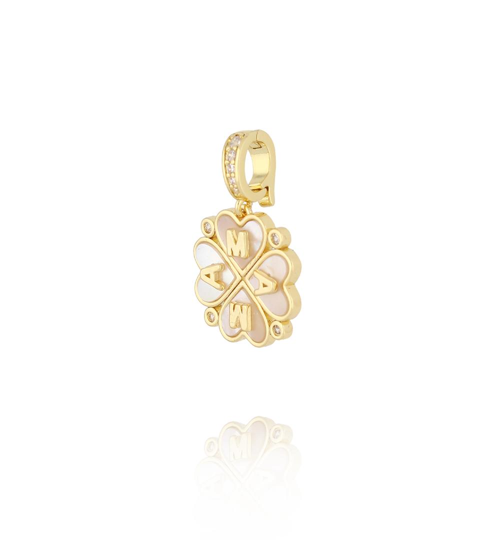 Charms złota koniczynka MAMA z masą perłową i kryształkami CHSS0019