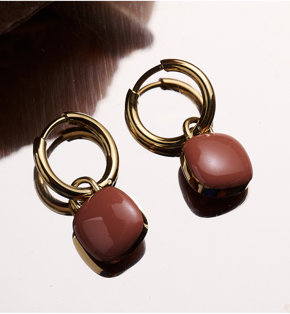 Kolczyki kółka z brązową zawieszką KSY0374