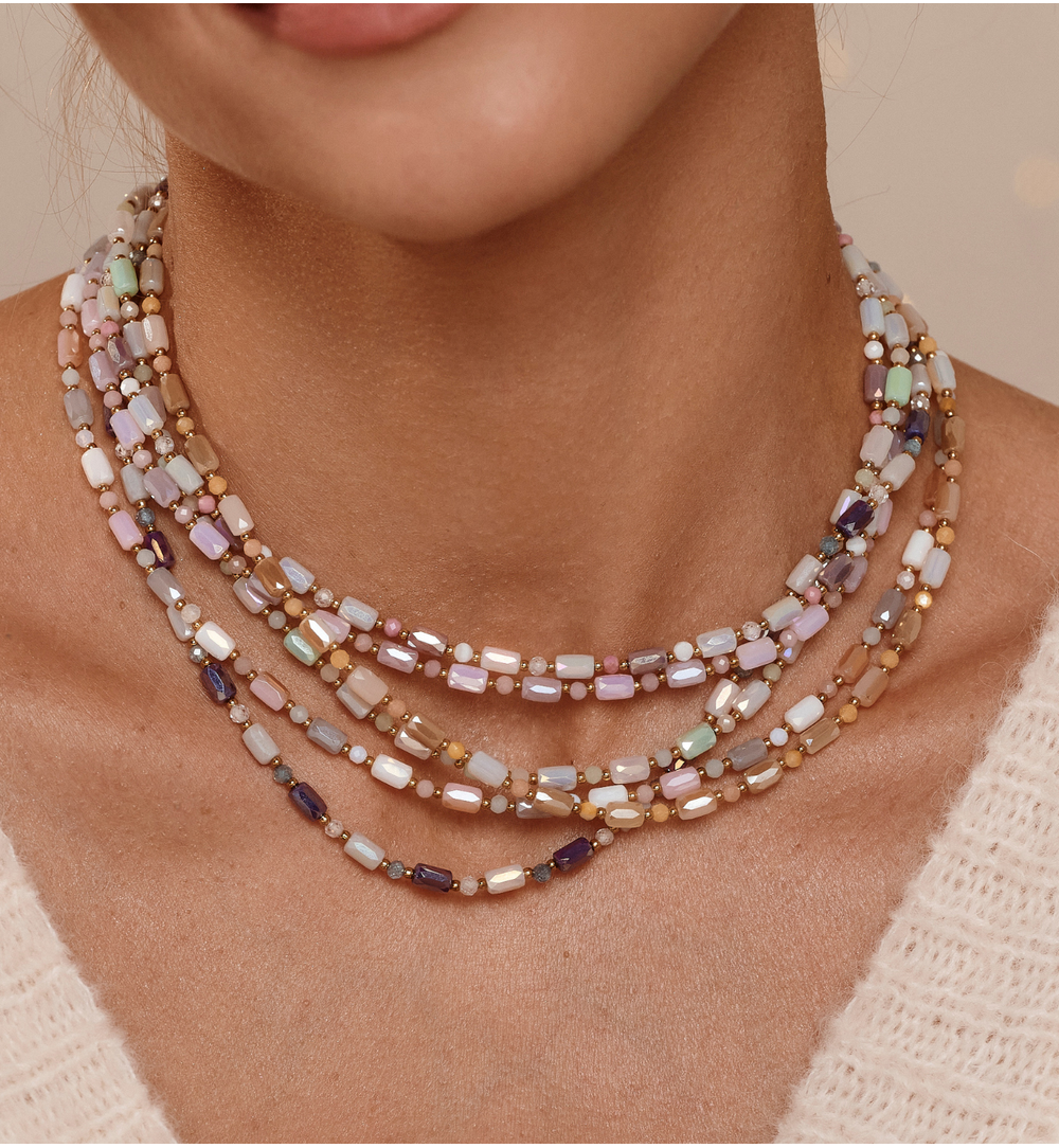 Naszyjnik pastelowy z kryształkami NTW1549