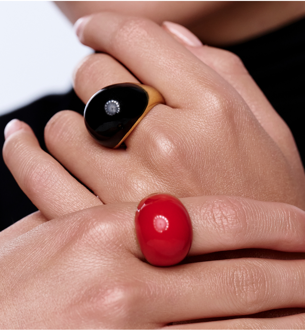 Pierścionek złoty z czarną emalią PSA1218