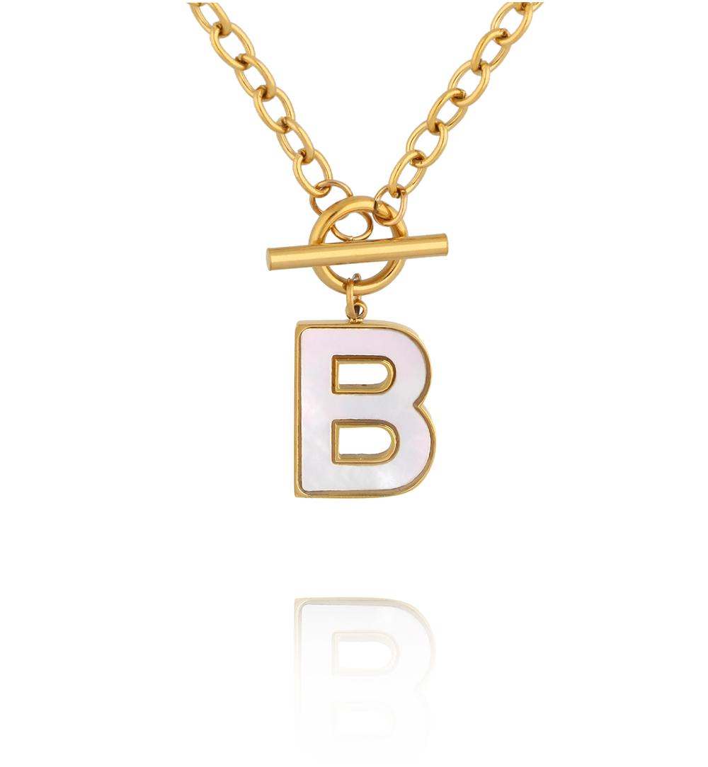 Naszyjnik z literą B i zapięciem toggle NSY0859