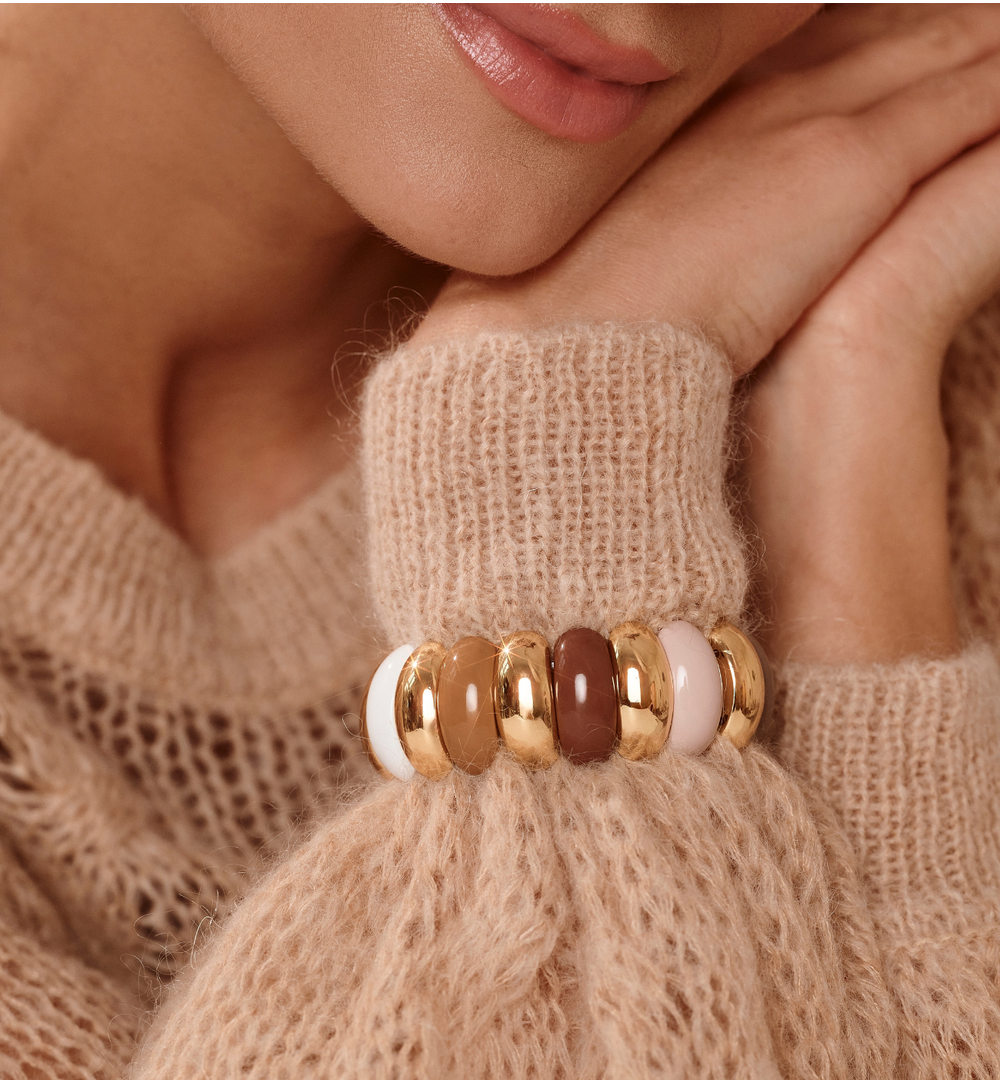 Bransoletka elastyczna w odcieniach latte, brązu i złota BCR0068