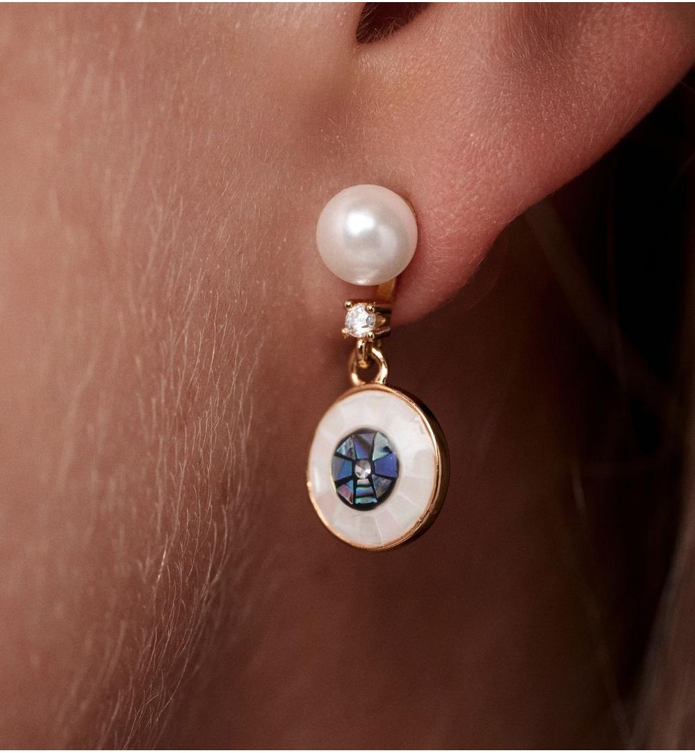 Kolczyki z perłą i okrągłą zawieszką z masy perłowej KSS2060