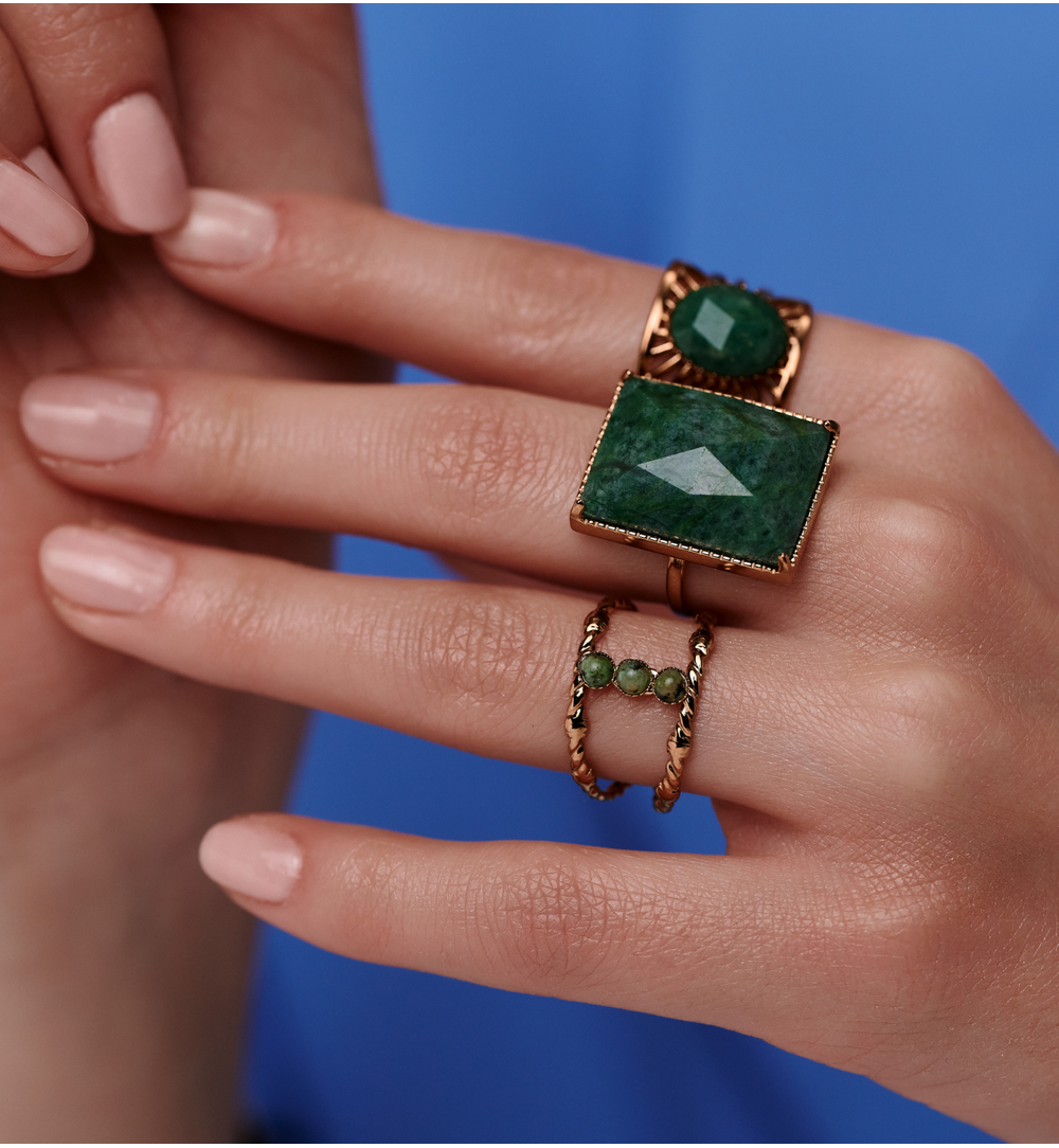 Pierścionek z jadeitem afrykańskim PEA0011