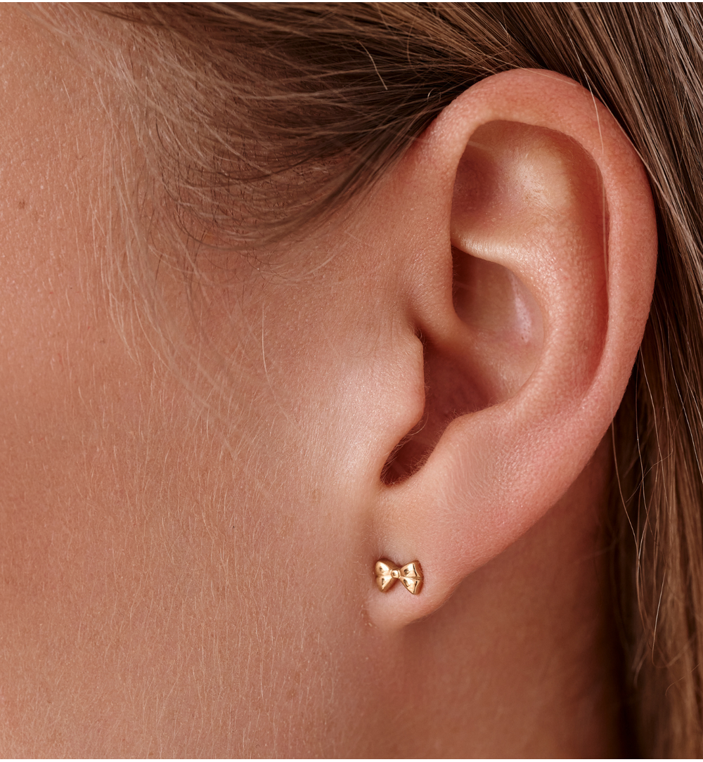 Kolczyki wkrętki w kształcie kokardki złote KSY0629