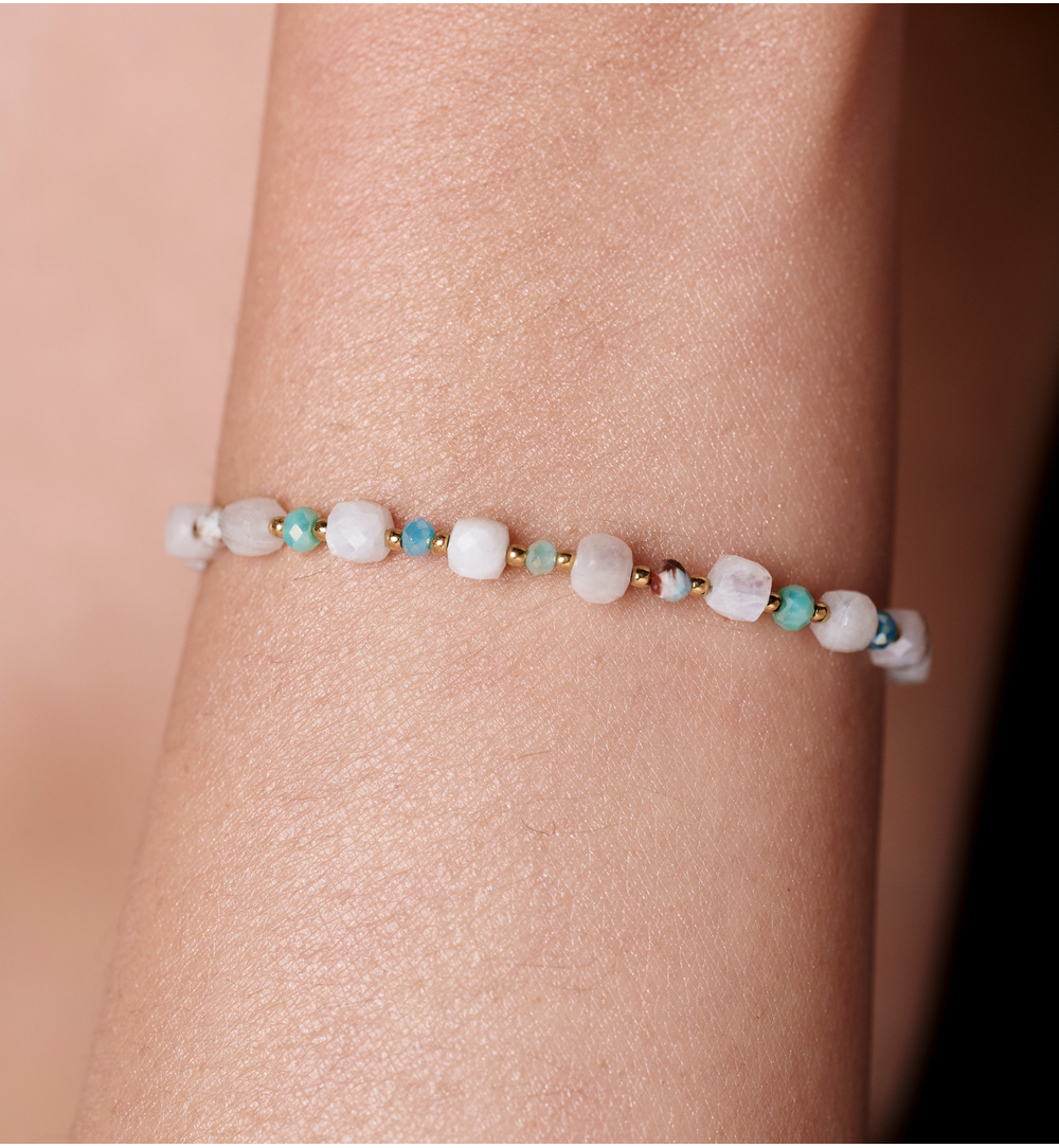 Bransoletka z kamieniem księżycowym BPA0579