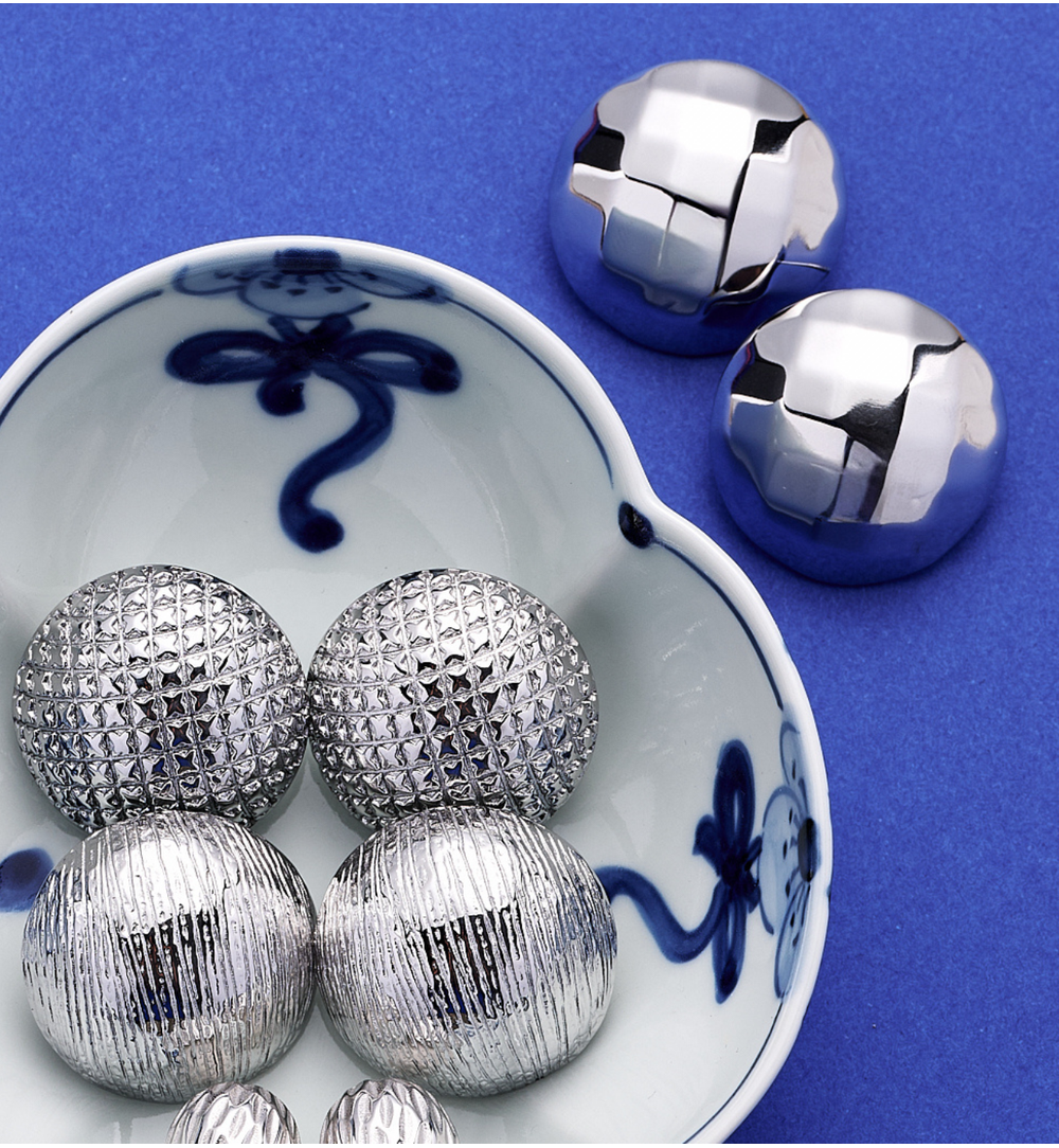 Kolczyki okrągłe fakturowane srebrne KSY0391