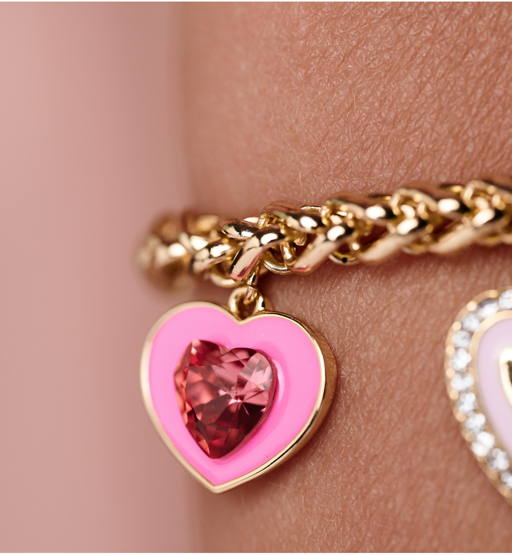 Bransoletka z zawieszkami w kształcie serc BSS0271