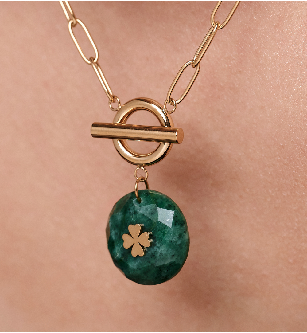 Naszyjnik z jadeitem afrykańskim i koniczynką NEA0053