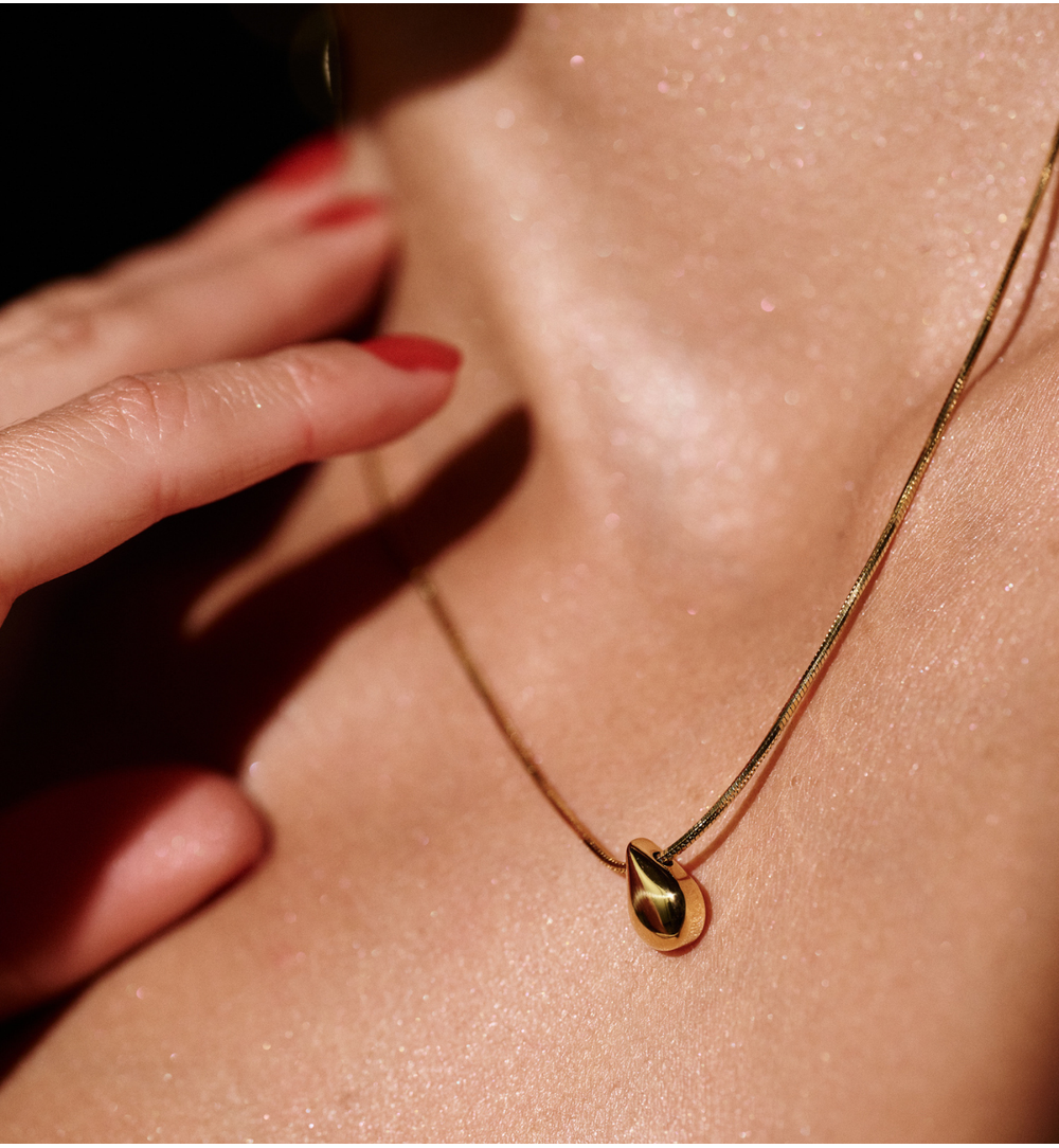 Naszyjnik z zawieszką kroplą złoty NSY0627