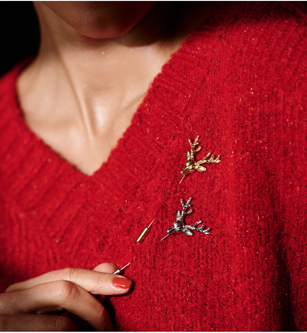 Broszka szpilka z głową jelenia – złota BRSA0012