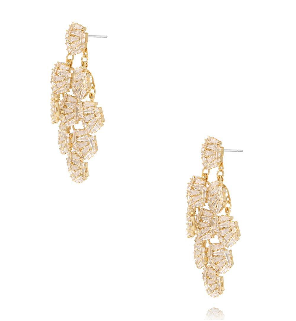 Kolczyki z geometryczną kompozycją kryształów w złotym odcieniu KLU0190