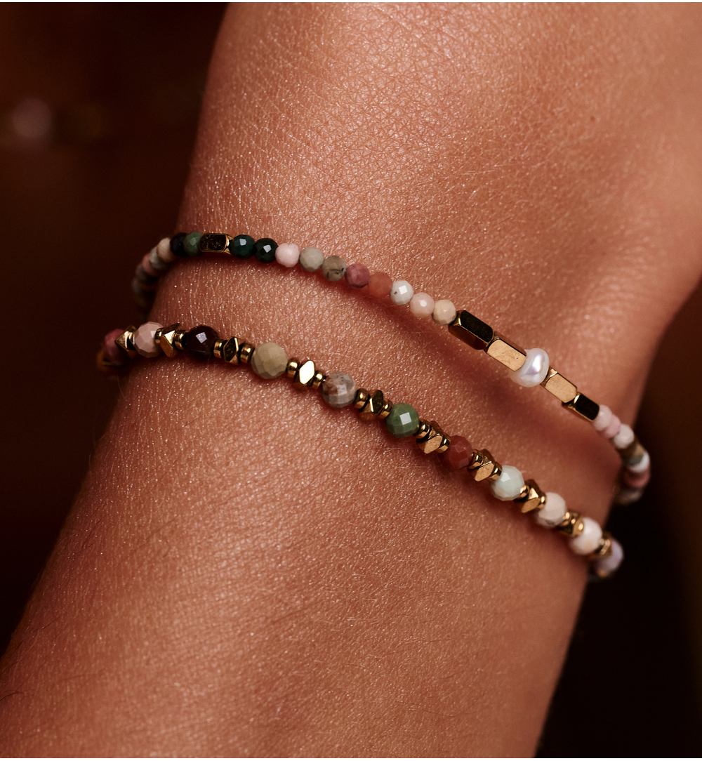 Bransoletka z jaspisami i pozłacanymi elementami BEA0087