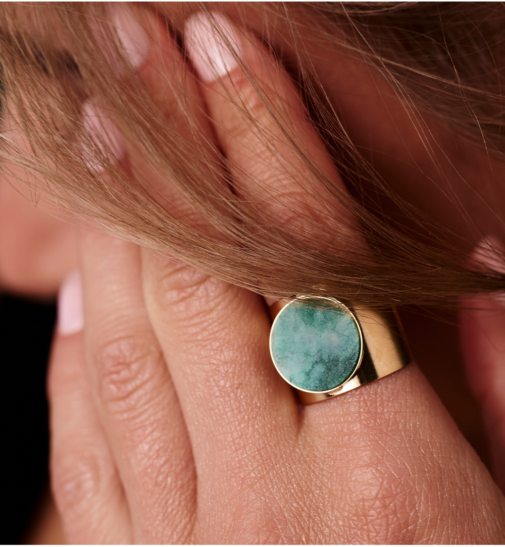 Pierścionek z zielonym jadeitem złoty PEA0069