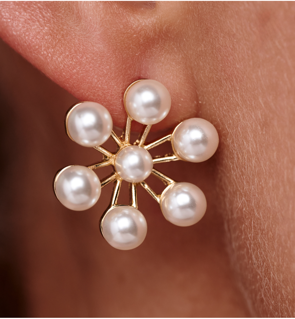 Kolczyki perłowe w kształcie kwiatu KPE0208