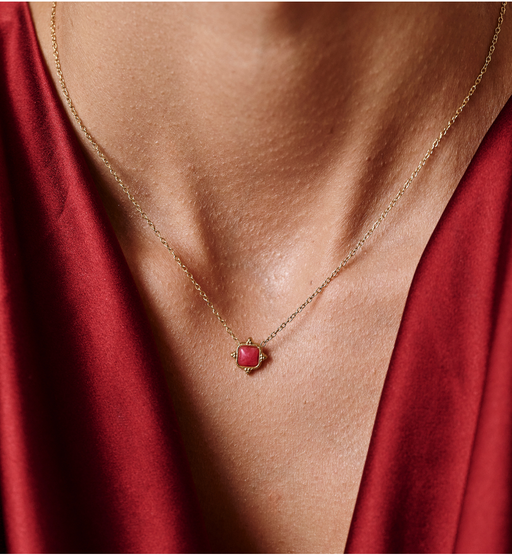 Naszyjnik delikatny złoty z jadeitem NEA0027