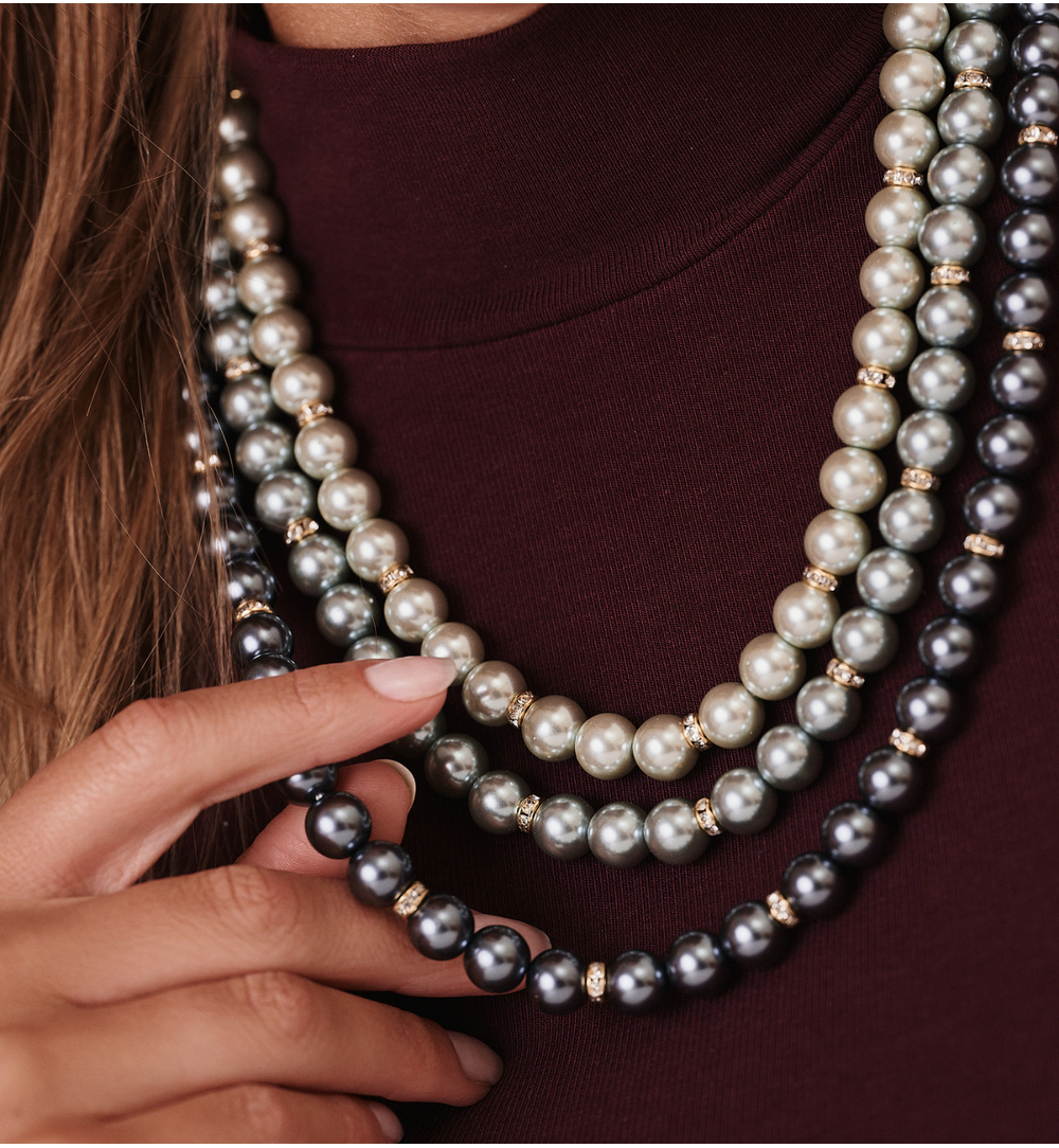 Naszyjnik z pereł w odcieniach szarości NPE0347