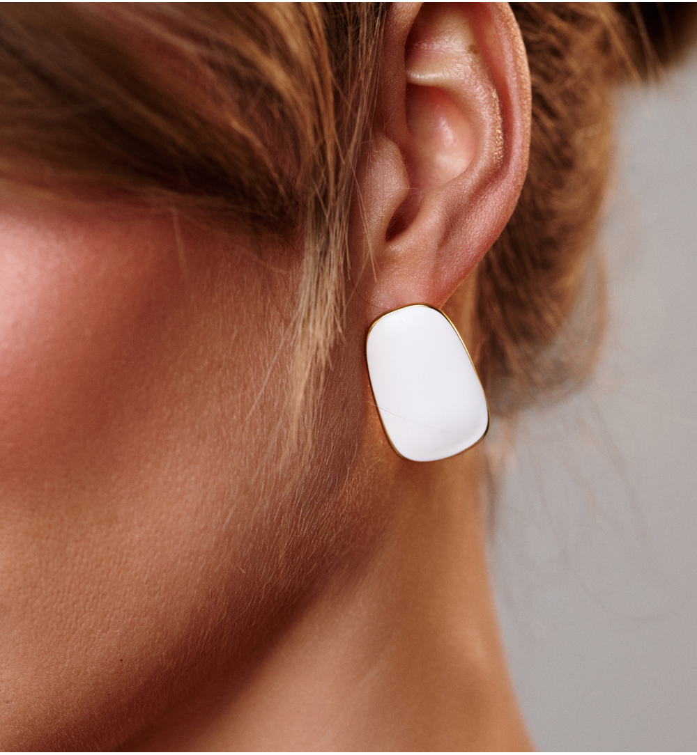 Kolczyki prostokątne emaliowane białe złote KSY0510