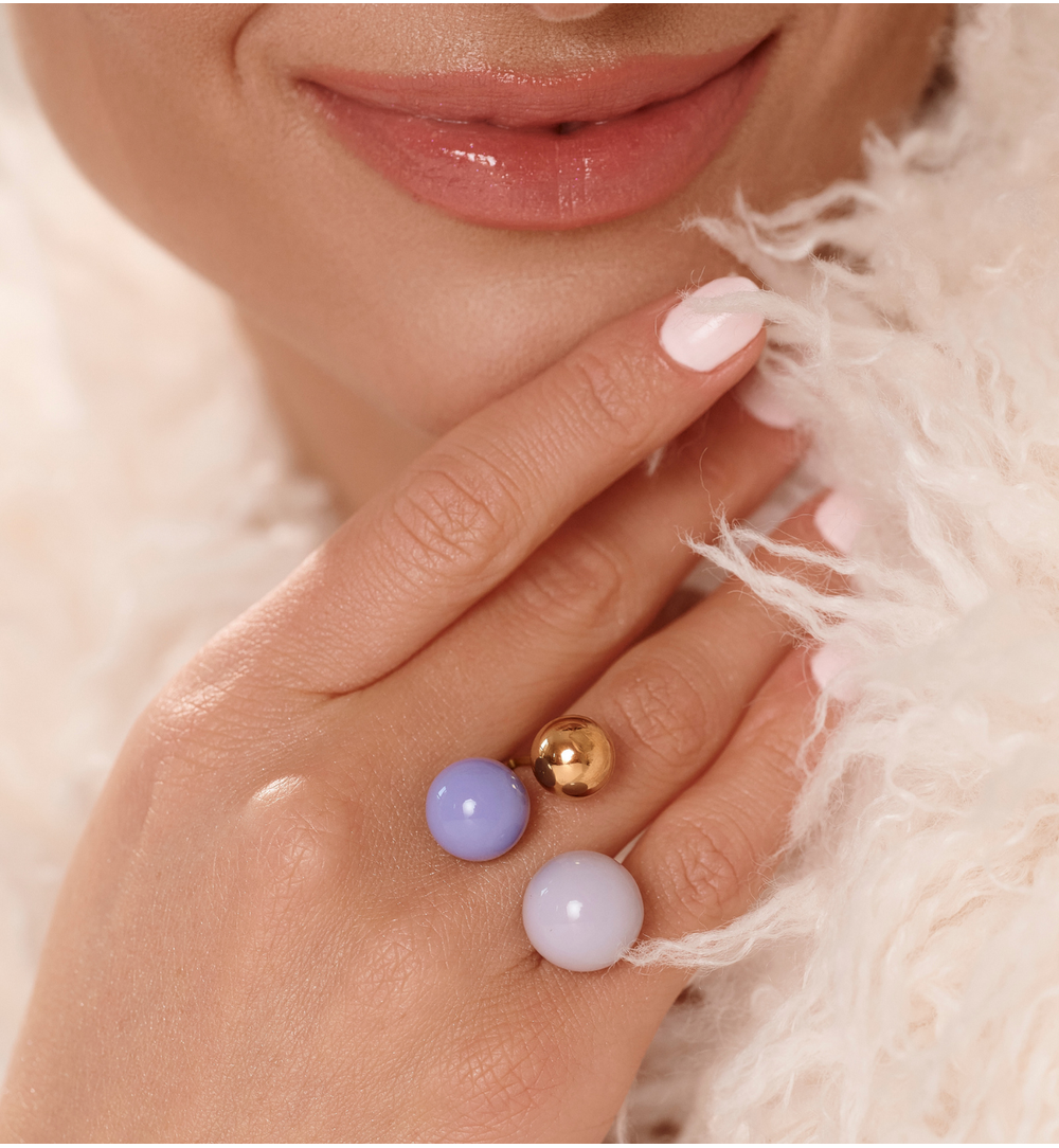 Pierścionek z kulkami w odcieniach lila i lawendy PSA1123