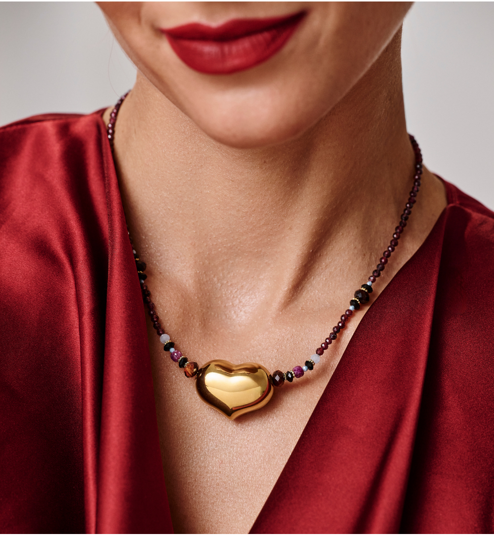 Naszyjnik z granatu, rubinu, czarnego agatu i szkła z pozłacanym sercem NPA1547