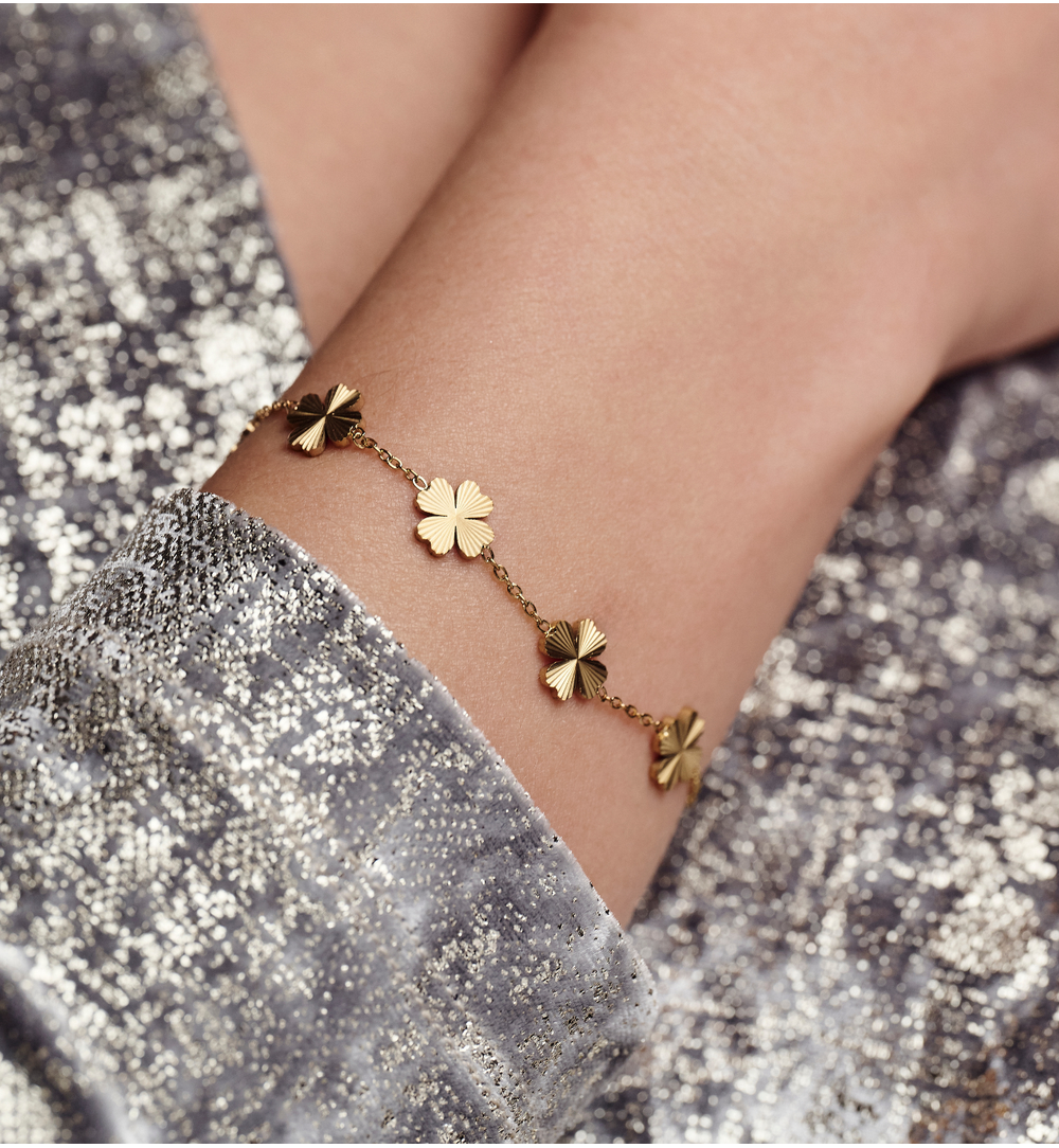 Bransoletka z motywem koniczyny złota BEA0071