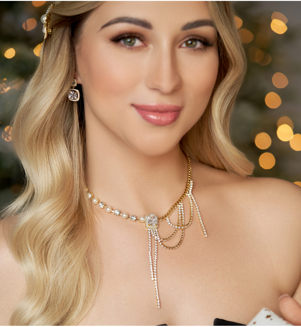 Naszyjnik z kryształem i łańcuszkami transparentny Majestic NS0141