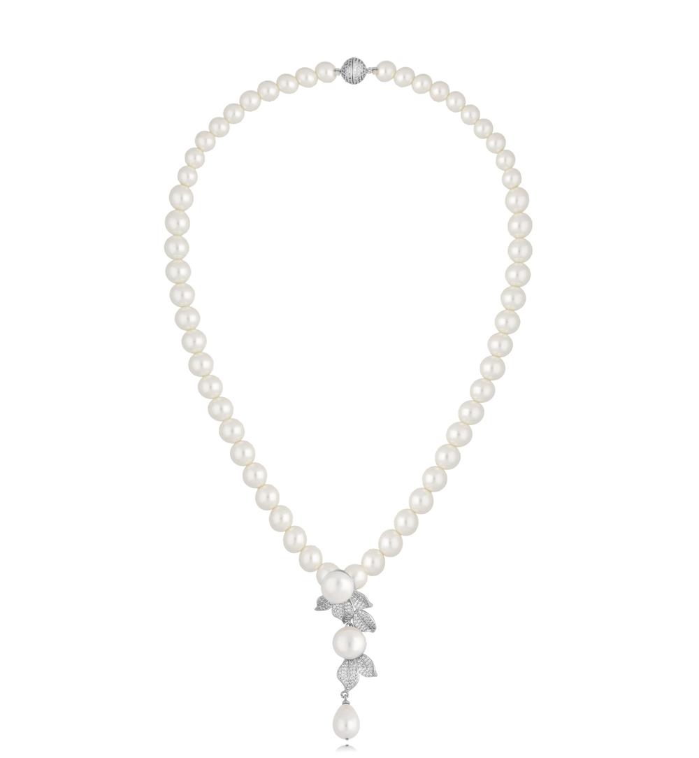 Naszyjnik srebrny z perłami Retro Bella NPE0113