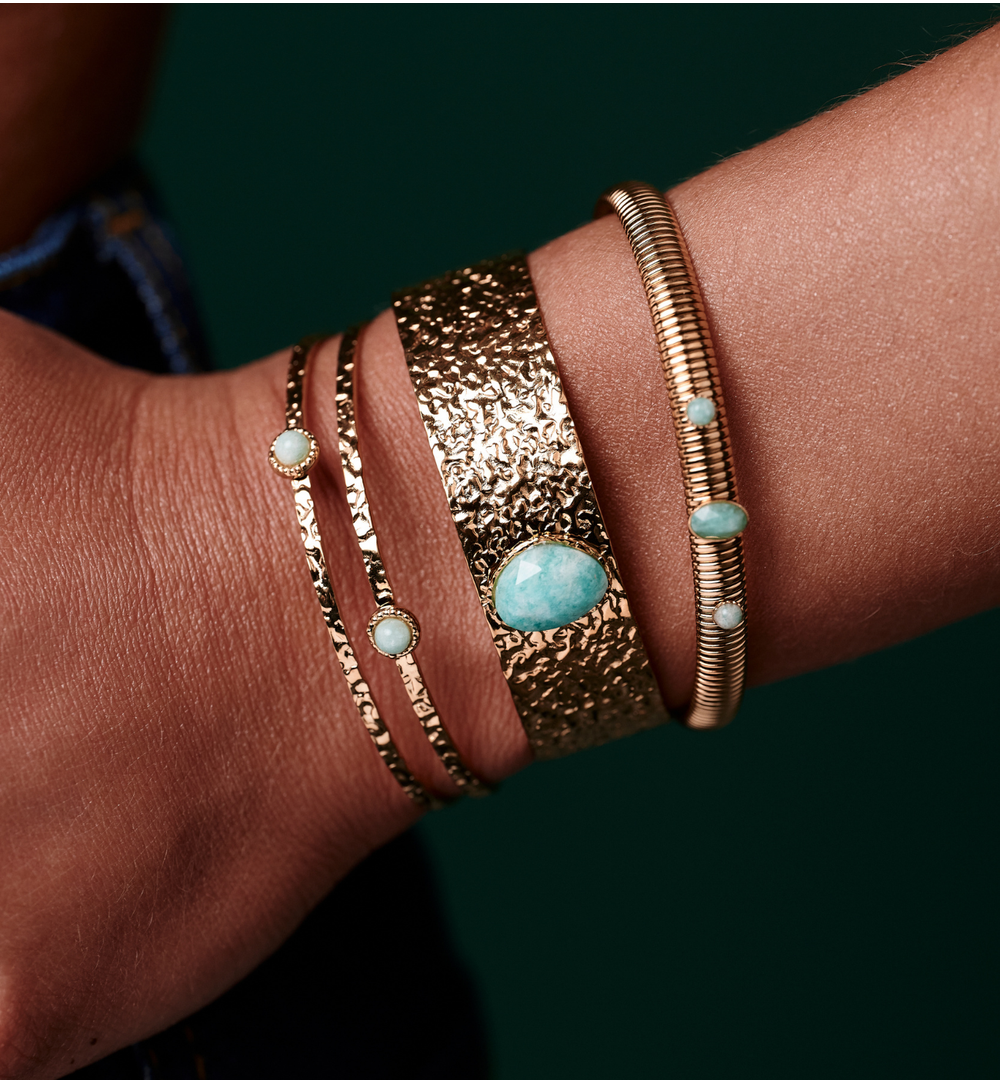 Bransoletka elastyczna złocona z amazonitem BEA0031