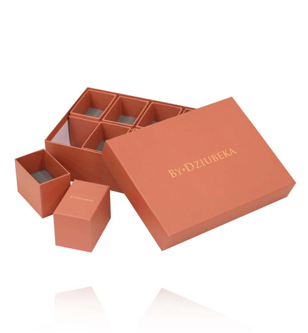 Świąteczny Box By Dziubeka – na 6 sztywnych bransoletek