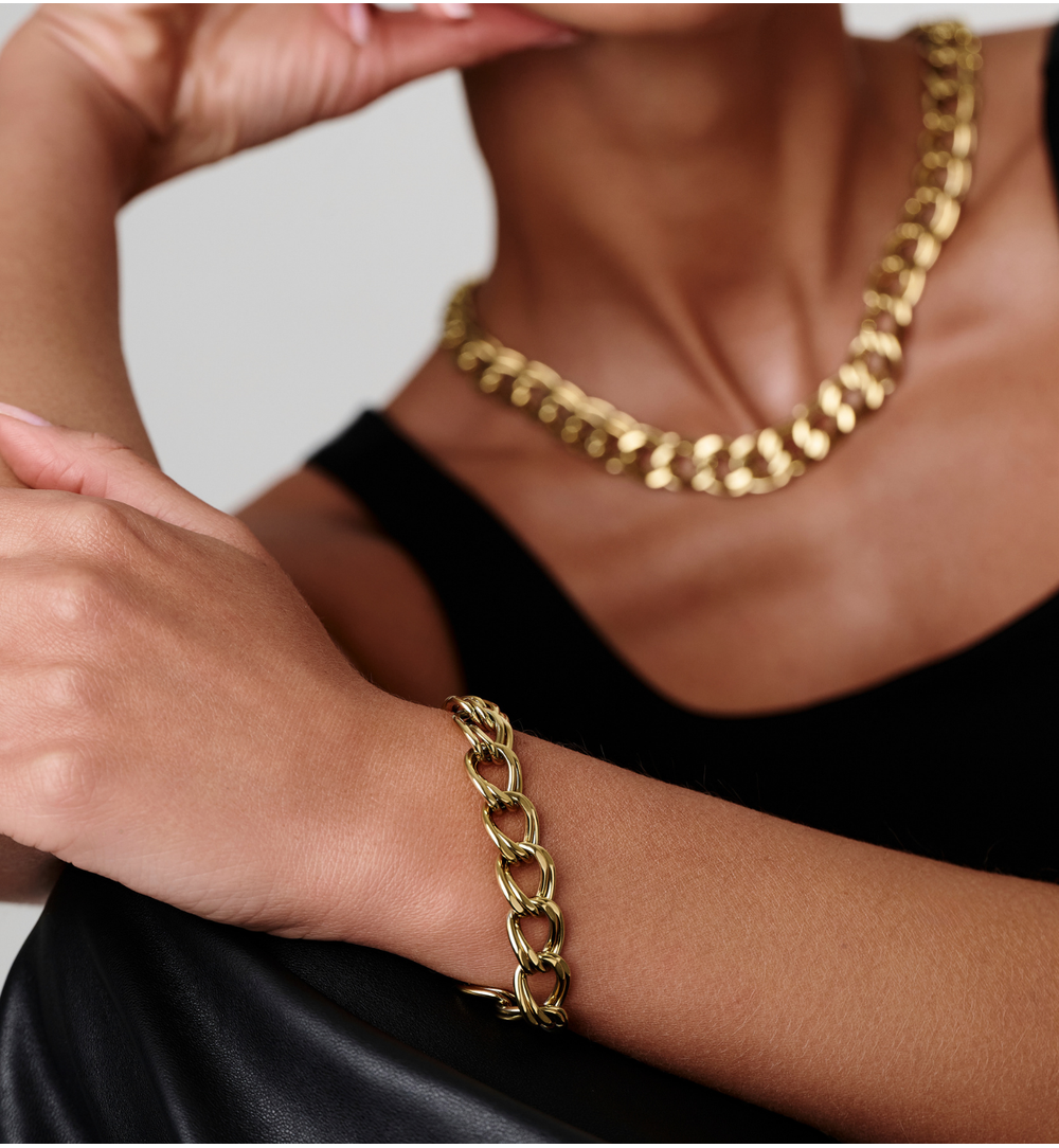 Bransoletka z podwójnych ogniw w złotym kolorze BEA0061