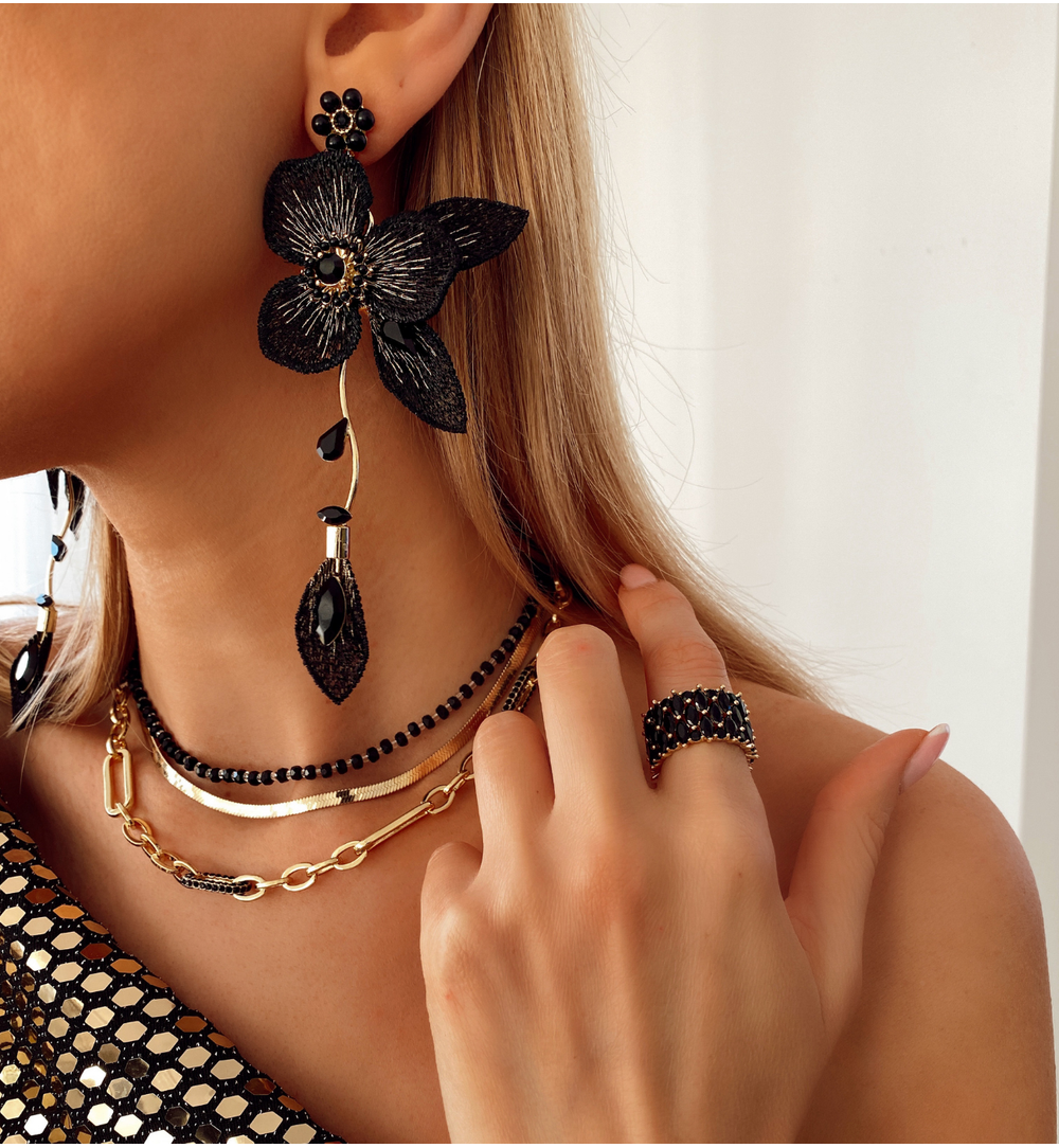 Naszyjnik z czarnymi kryształkami NTW0065