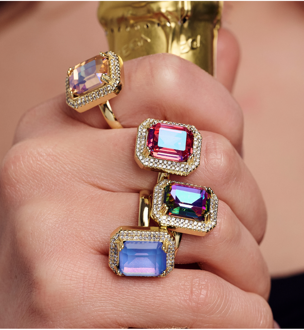 Pierścionek z fuksjowym kryształkiem Majestic PSS0092