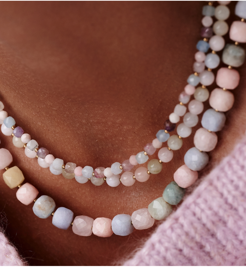 Zestaw naszyjników z pastelowych kamieni ZN0170