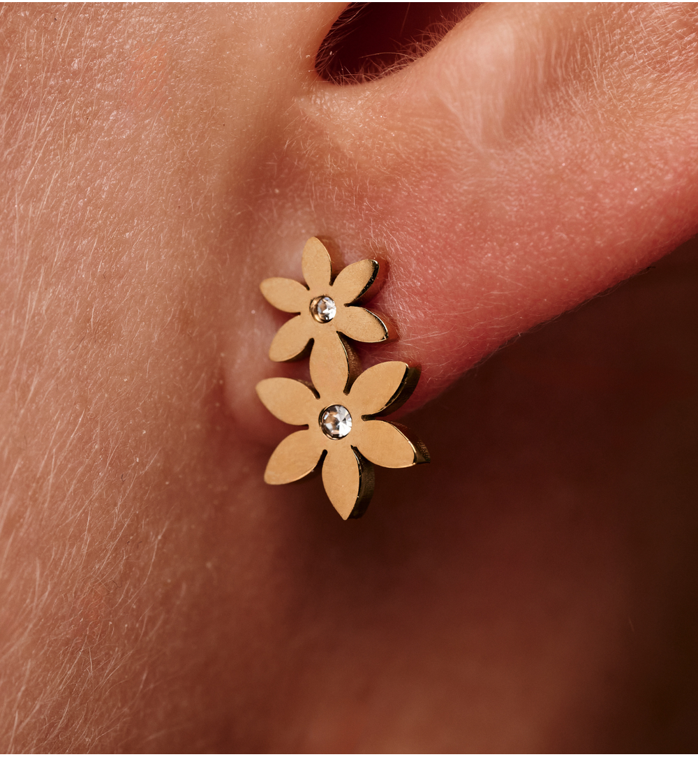 Kolczyki z motywem podwójnych kwiatów z cyrkonią KSY0561