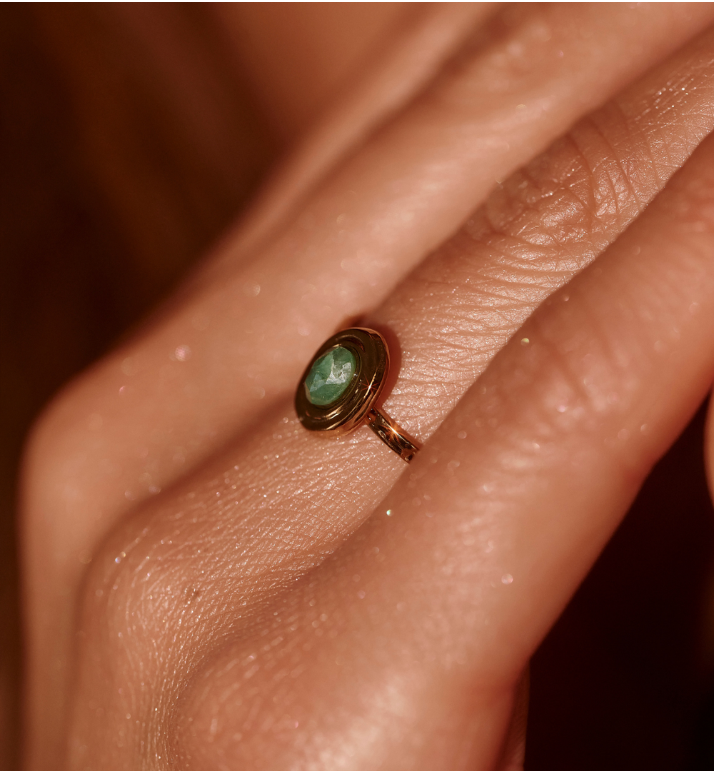 Zestaw biżuterii z zielonym oczkiem ZN0045