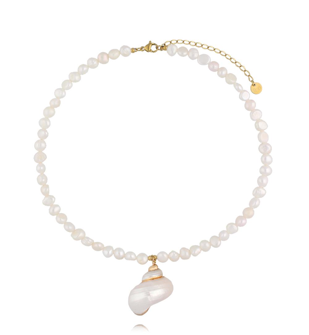 Naszyjnik z pereł z zawieszką z muszli NPA1481